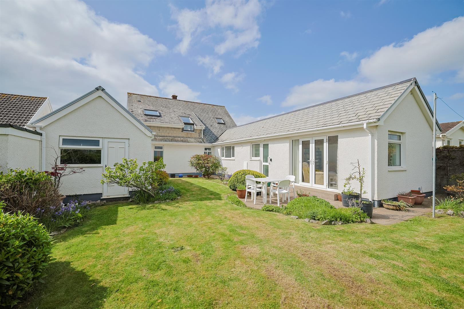 East Cliff, Pennard, Swansea, SA3 2AS